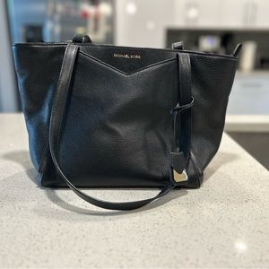 Michael Kors Black Leather Purse EUC!!